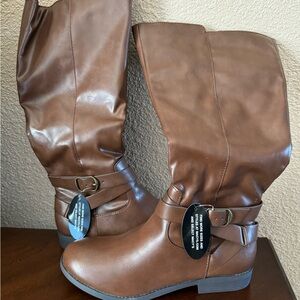 Style & Co brown boots. Brand new. Size 8M.